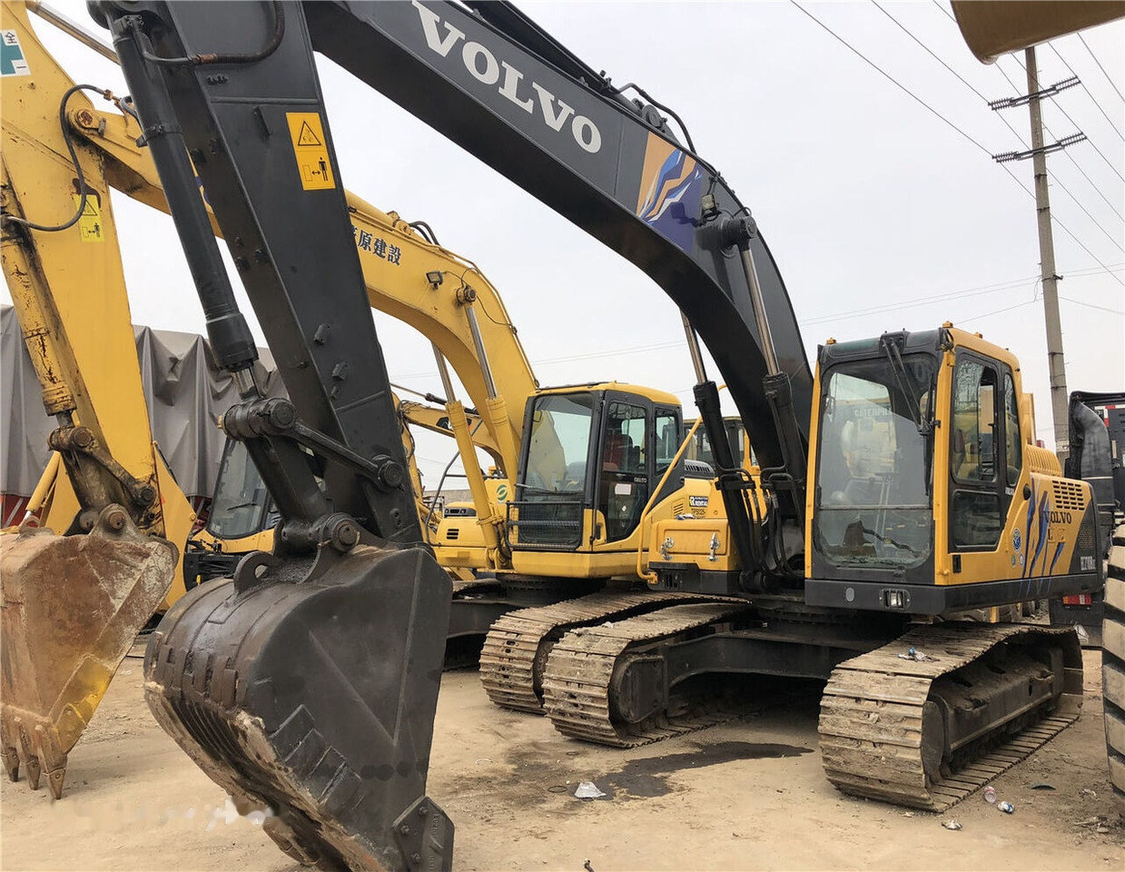 Volvo EC210C - 크롤러 굴삭기 : 사진 1 Volvo EC210C - 크롤러 굴삭기 : 사진 1
