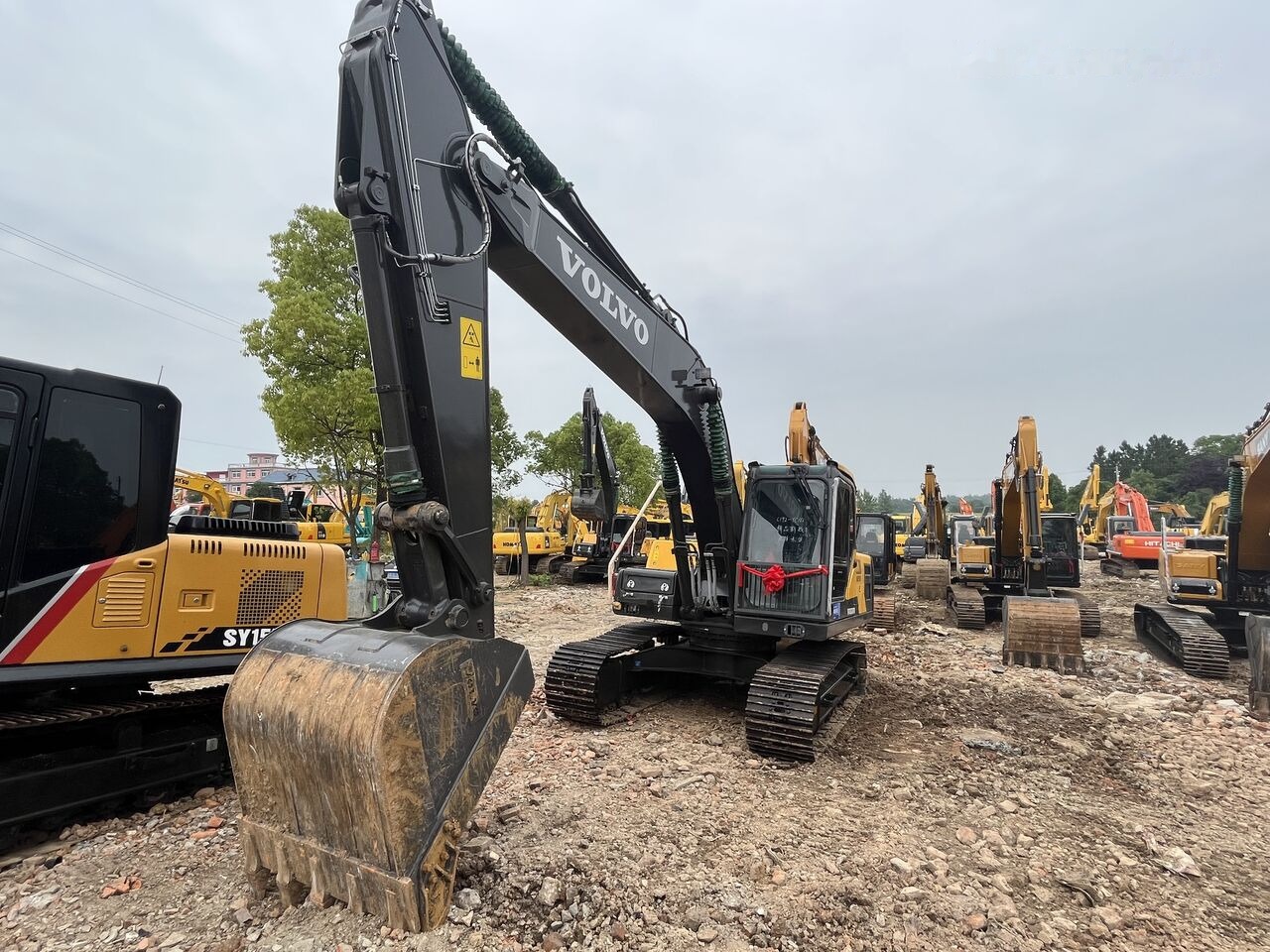 Volvo EC210 - 크롤러 굴삭기 : 사진 4 Volvo EC210 - 크롤러 굴삭기 : 사진 4