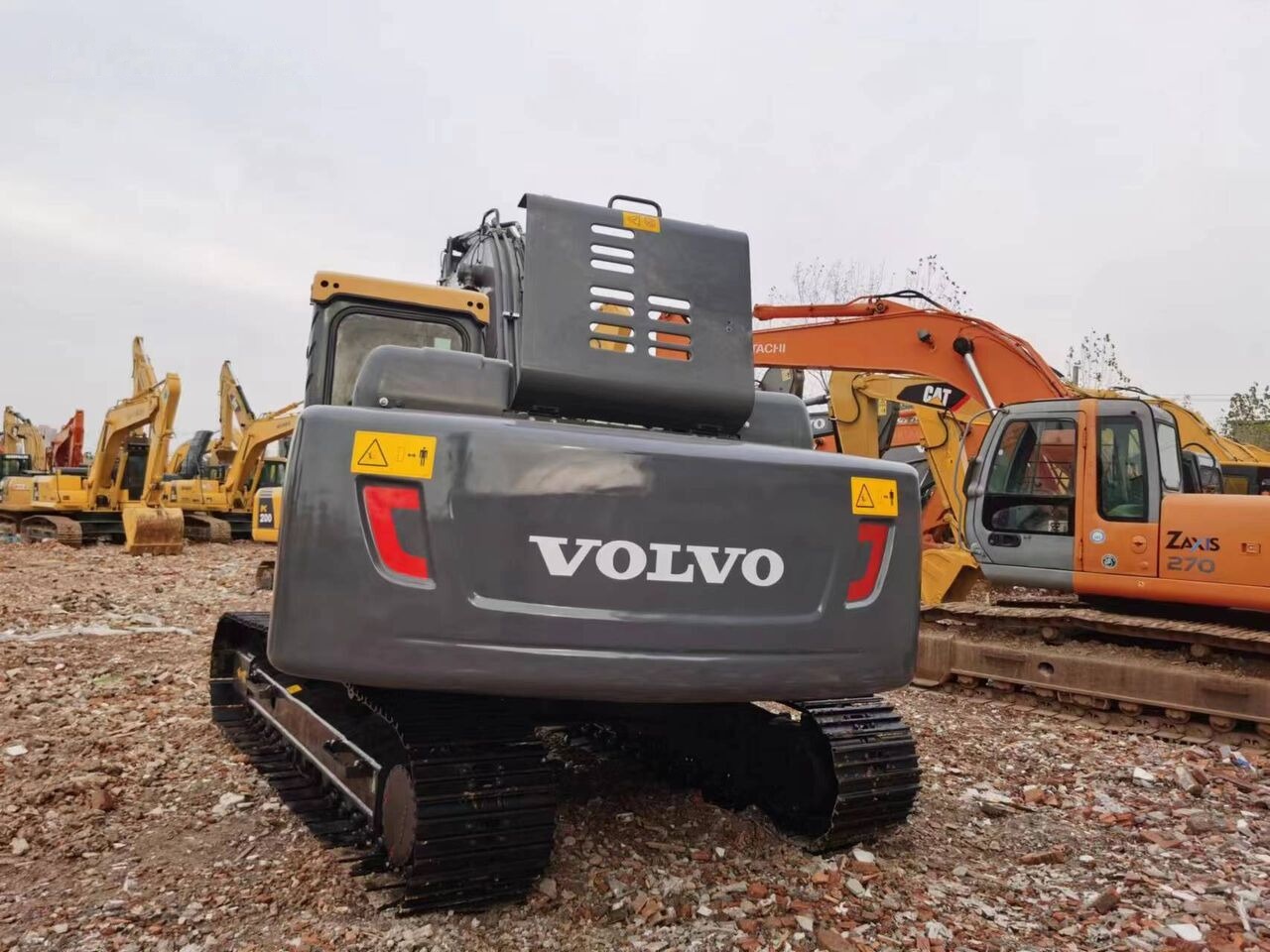 Volvo EC210 - 크롤러 굴삭기 : 사진 5 Volvo EC210 - 크롤러 굴삭기 : 사진 5