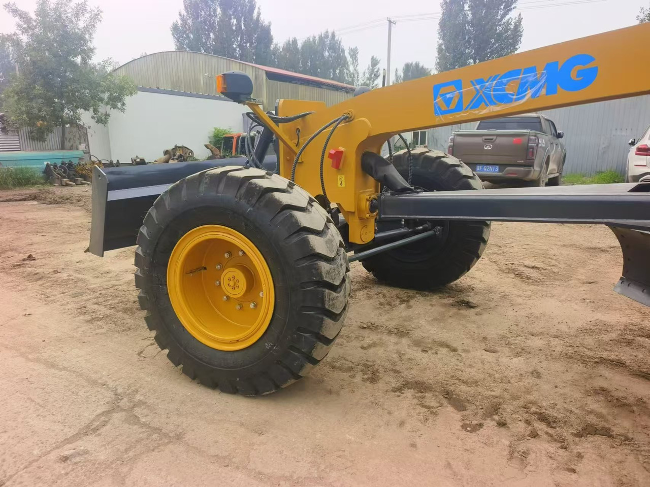 XCMG GR1803 - 그레이더 : 사진 3 XCMG GR1803 - 그레이더 : 사진 3