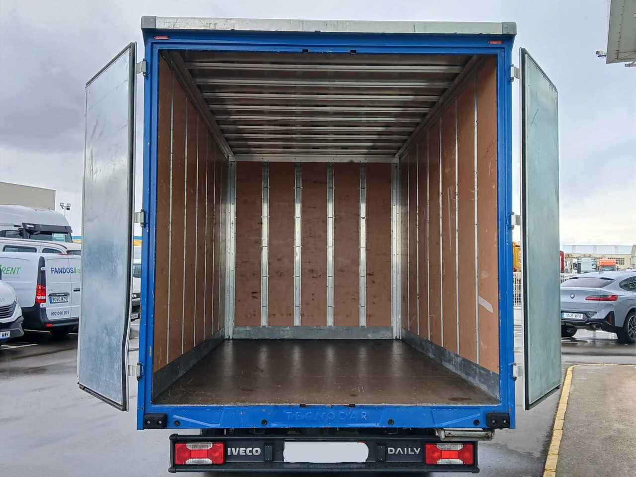 Caja cerrada IVECO 35C16 20m3 - 박스 밴 : 사진 5 Caja cerrada IVECO 35C16 20m3 - 박스 밴 : 사진 5