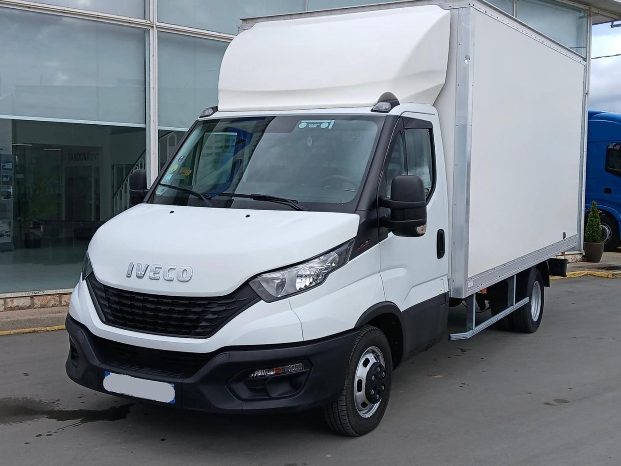 Caja cerrada IVECO 35C16 3.0 20m3 - 박스 밴 : 사진 1 Caja cerrada IVECO 35C16 3.0 20m3 - 박스 밴 : 사진 1
