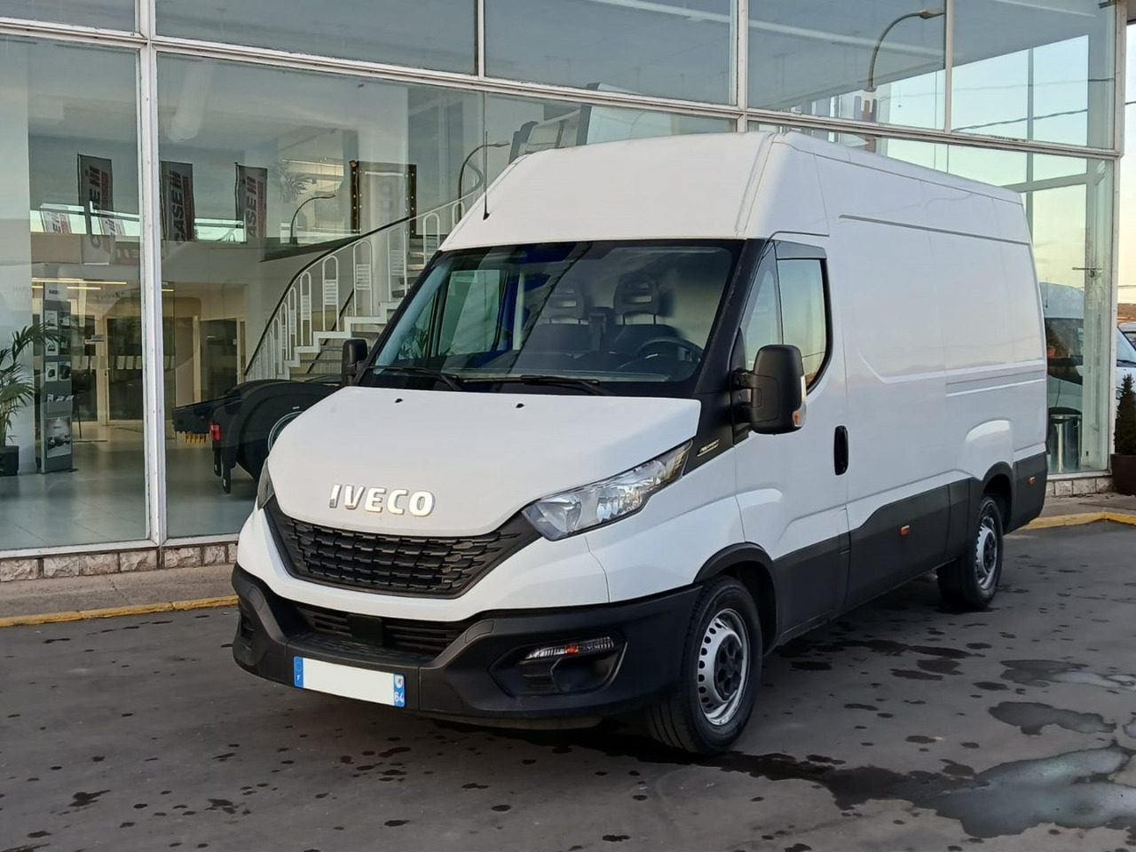 Furgón IVECO 35S14 12m3 - 패널 밴 : 사진 1 Furgón IVECO 35S14 12m3 - 패널 밴 : 사진 1