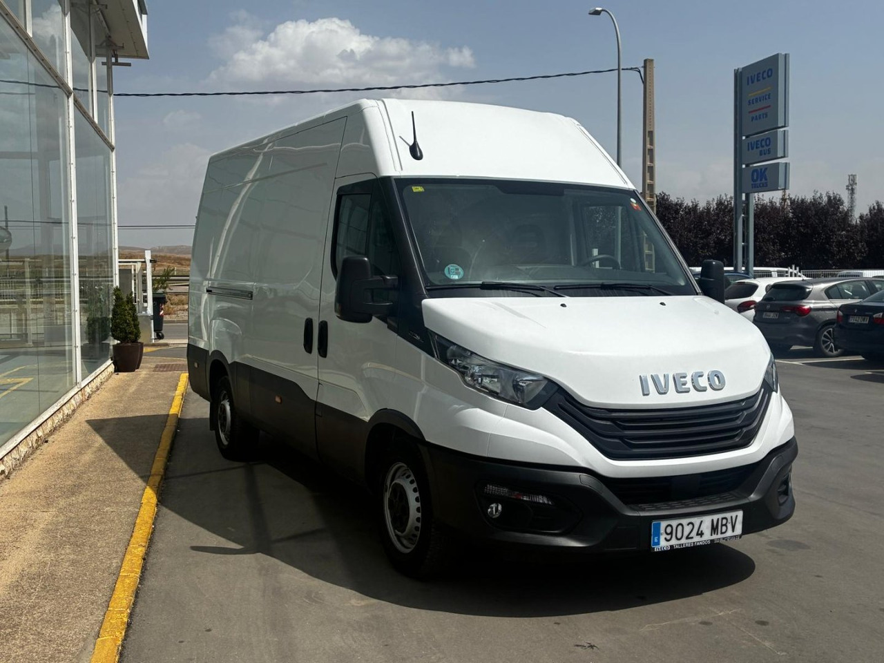 Furgón IVECO 35S14 V 12m3 - 패널 밴 : 사진 3 Furgón IVECO 35S14 V 12m3 - 패널 밴 : 사진 3
