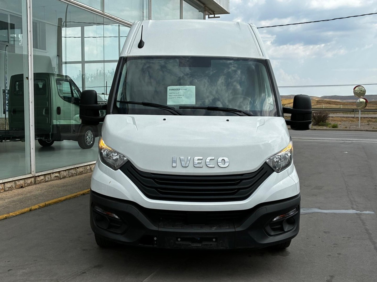 Furgón IVECO 35S14 V 12m3 - 패널 밴 : 사진 2 Furgón IVECO 35S14 V 12m3 - 패널 밴 : 사진 2