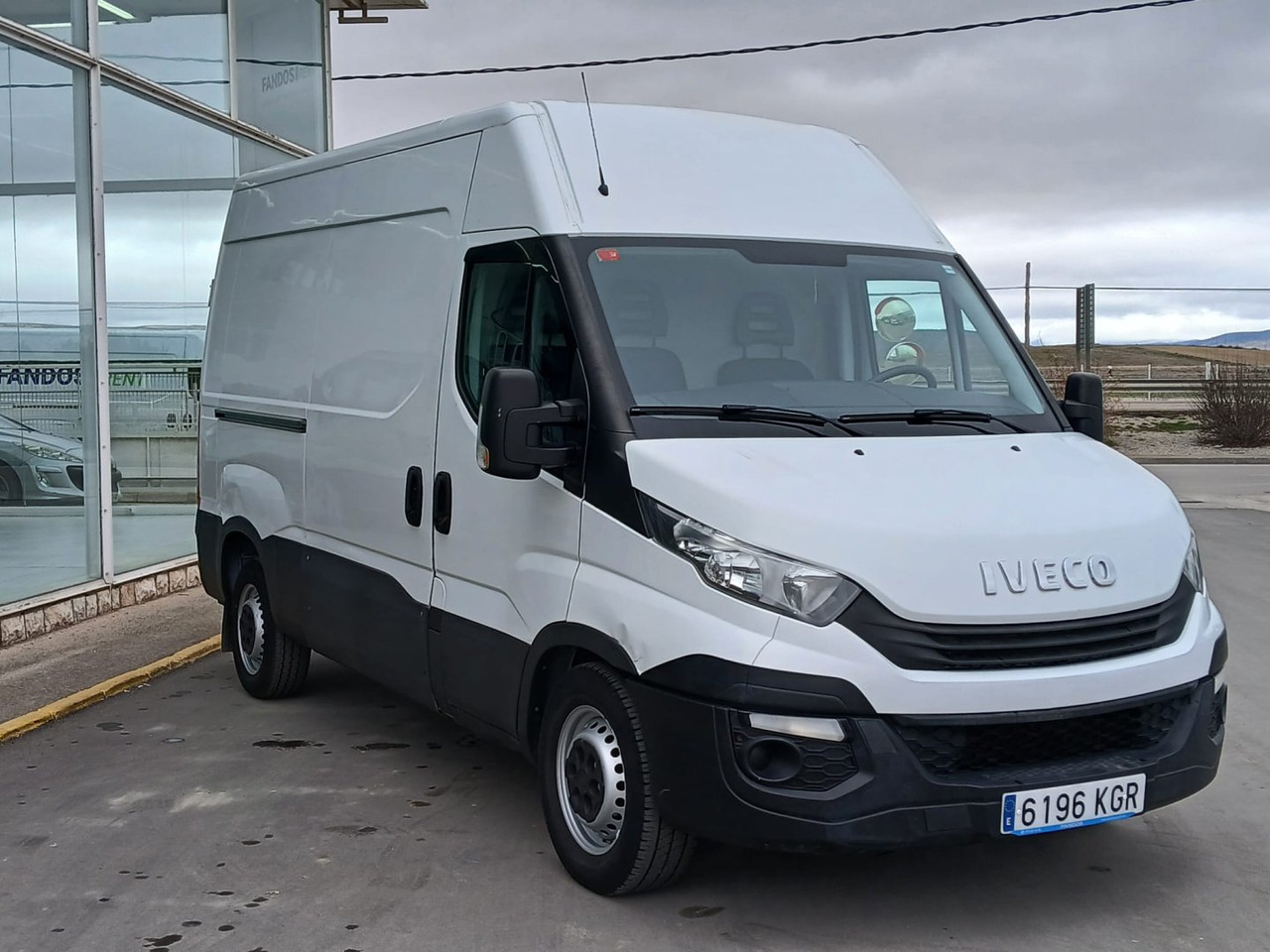 Furgón IVECO 35S16 10.8m3 - 패널 밴 : 사진 3 Furgón IVECO 35S16 10.8m3 - 패널 밴 : 사진 3