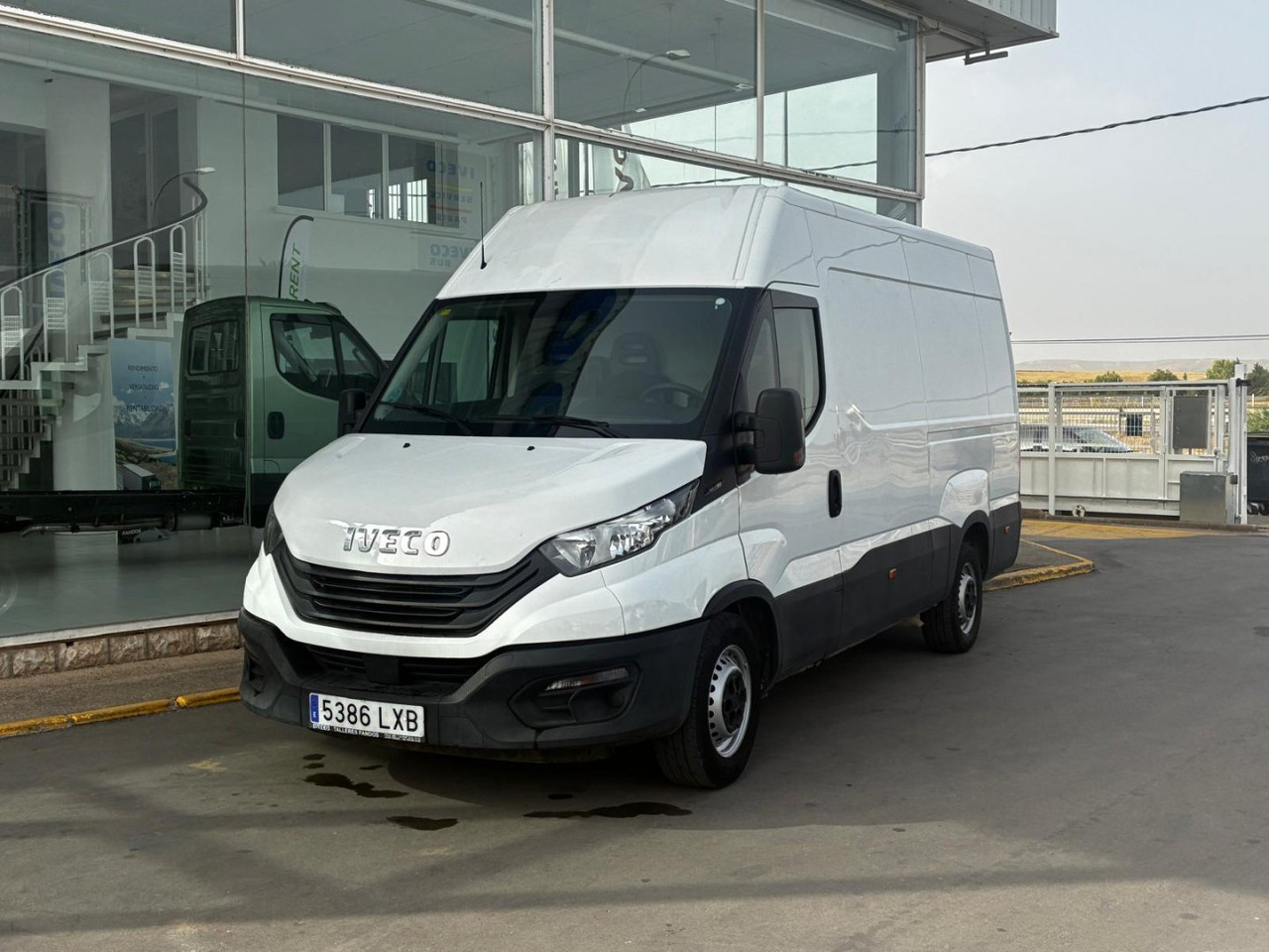 Furgón IVECO 35S16 V 12m3 - 패널 밴 : 사진 1 Furgón IVECO 35S16 V 12m3 - 패널 밴 : 사진 1