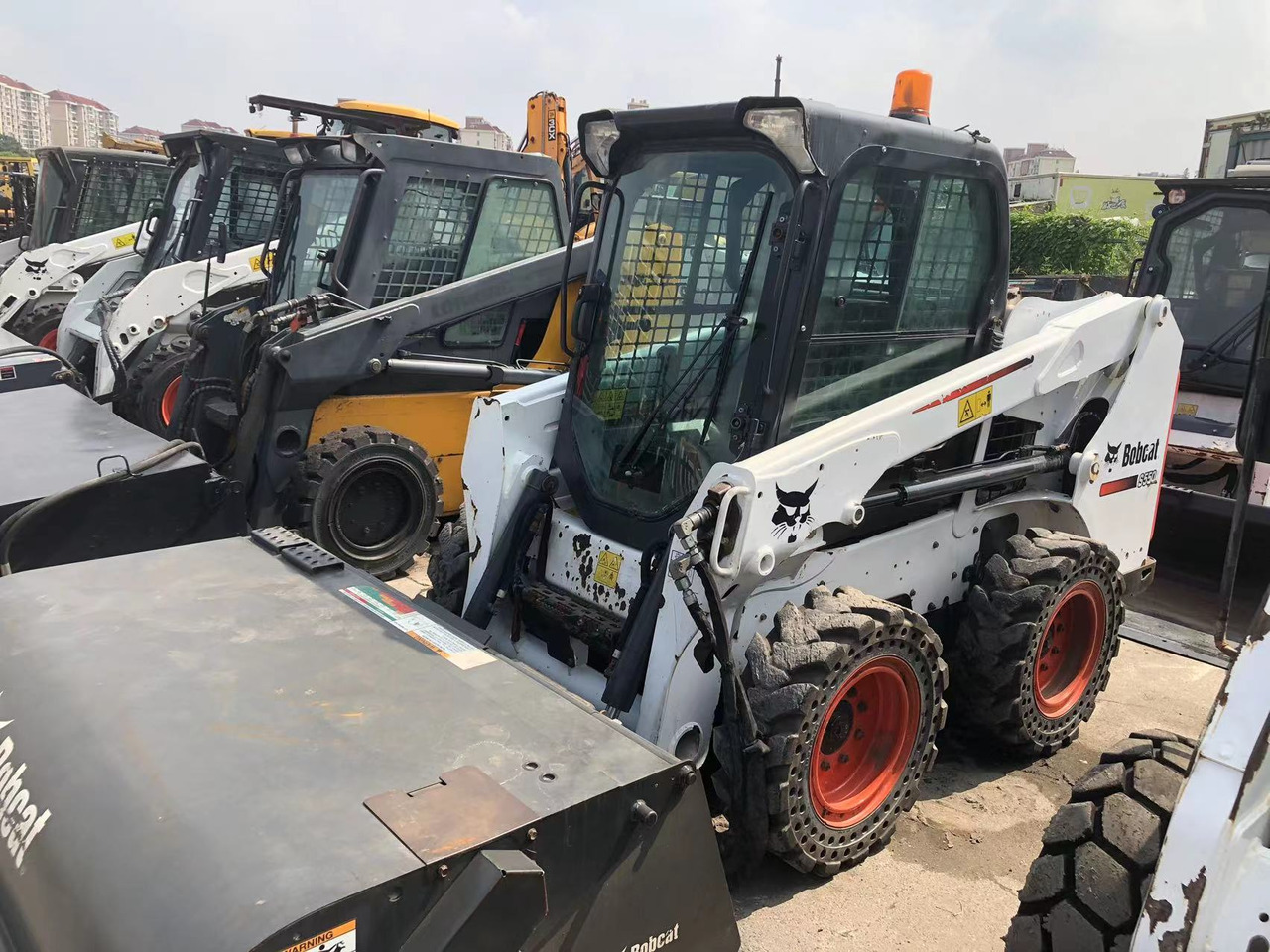 BOBCAT S550 - 스키드 스티어 로더 : 사진 2 BOBCAT S550 - 스키드 스티어 로더 : 사진 2