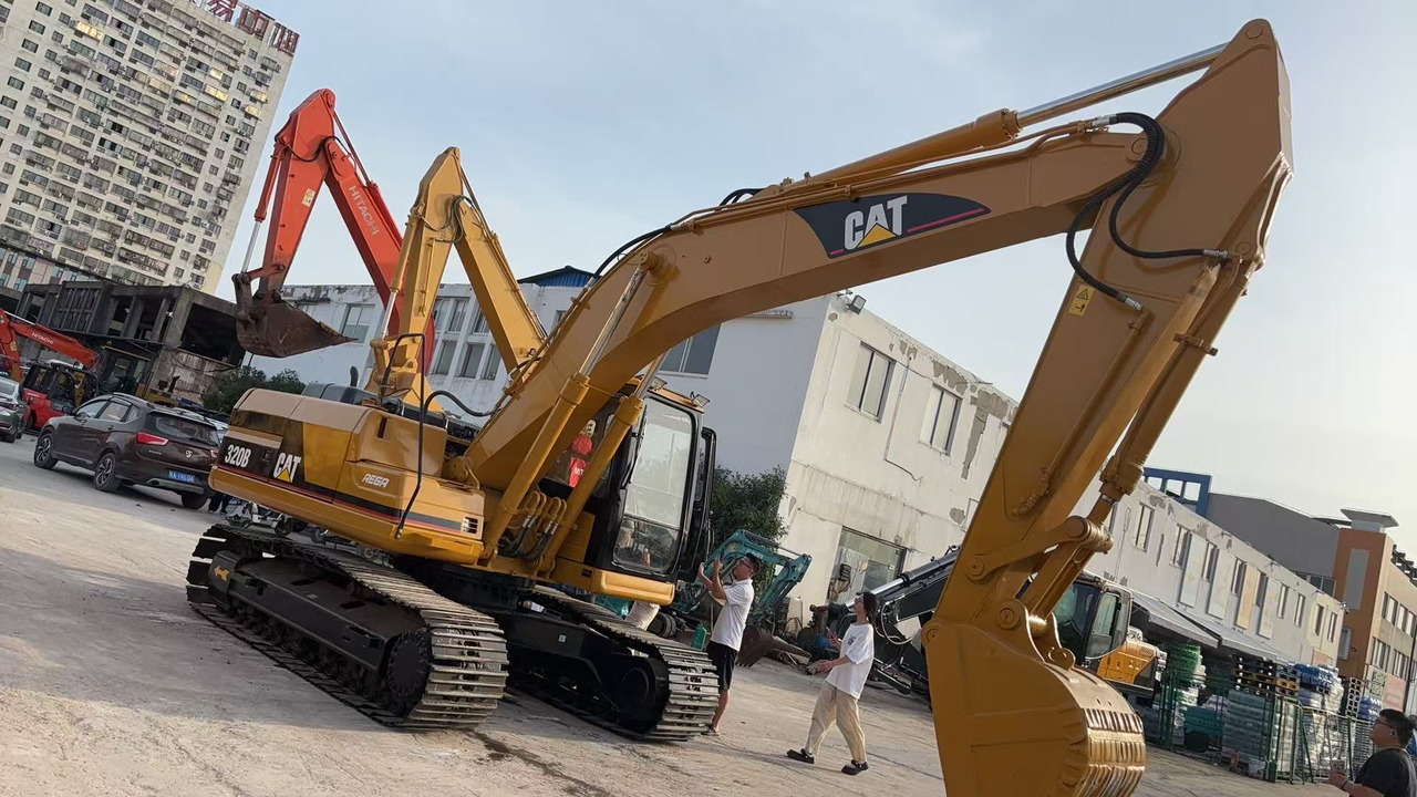 CAT 320BL - 크롤러 굴삭기 : 사진 5 CAT 320BL - 크롤러 굴삭기 : 사진 5