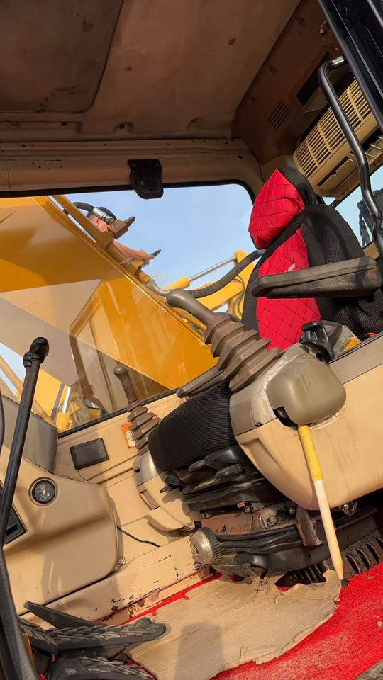 CAT 320BL - 크롤러 굴삭기 : 사진 2 CAT 320BL - 크롤러 굴삭기 : 사진 2