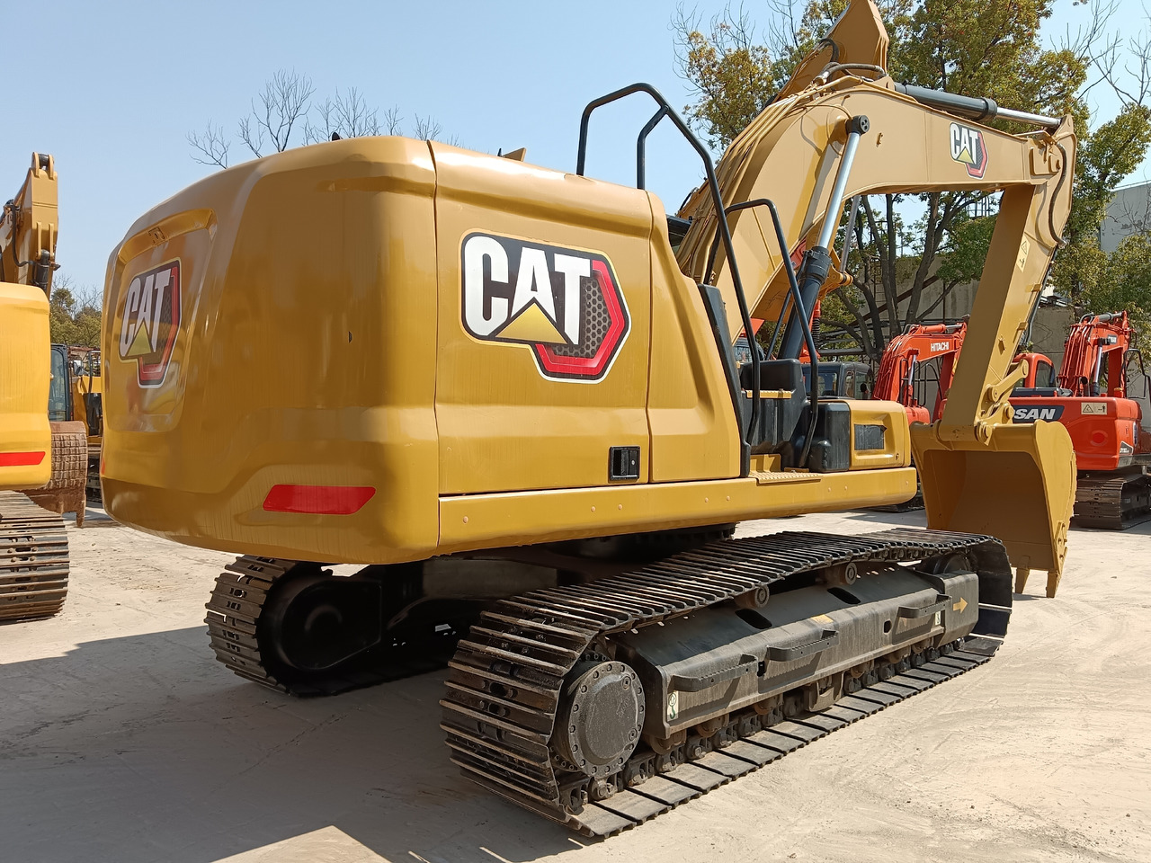 CAT 320GC - 크롤러 굴삭기 : 사진 1 CAT 320GC - 크롤러 굴삭기 : 사진 1