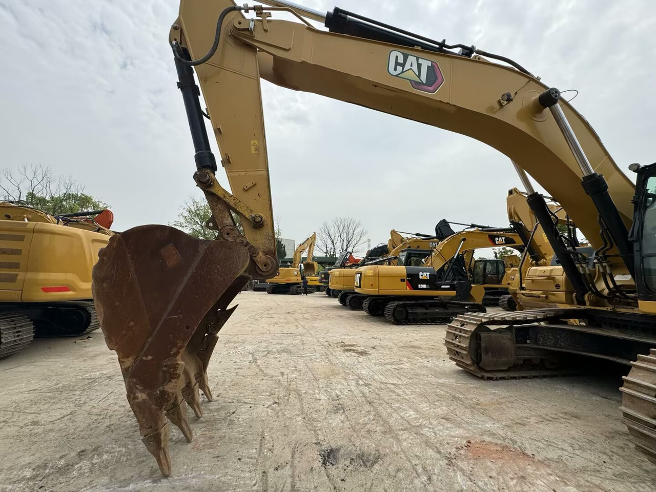 CAT 336 GC - 크롤러 굴삭기 : 사진 4 CAT 336 GC - 크롤러 굴삭기 : 사진 4