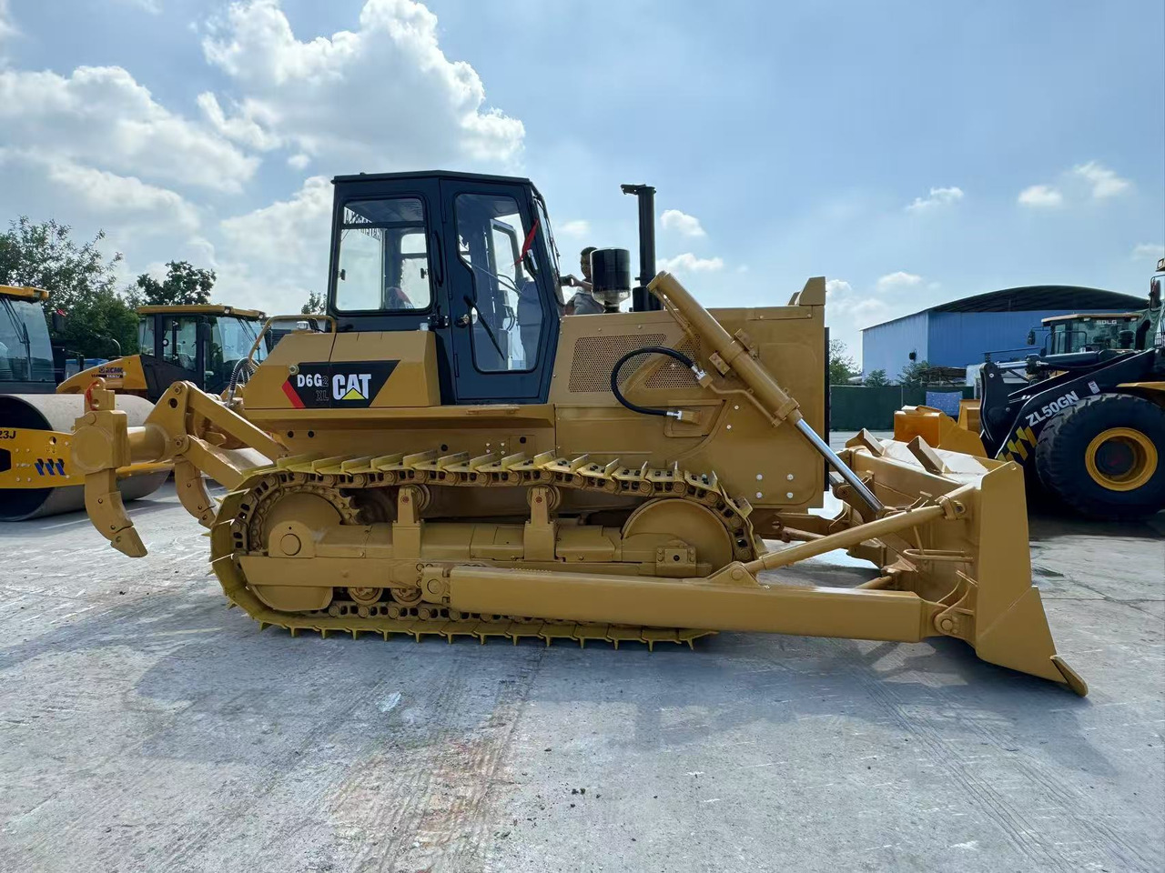 CAT D6G - 불도저 : 사진 3 CAT D6G - 불도저 : 사진 3