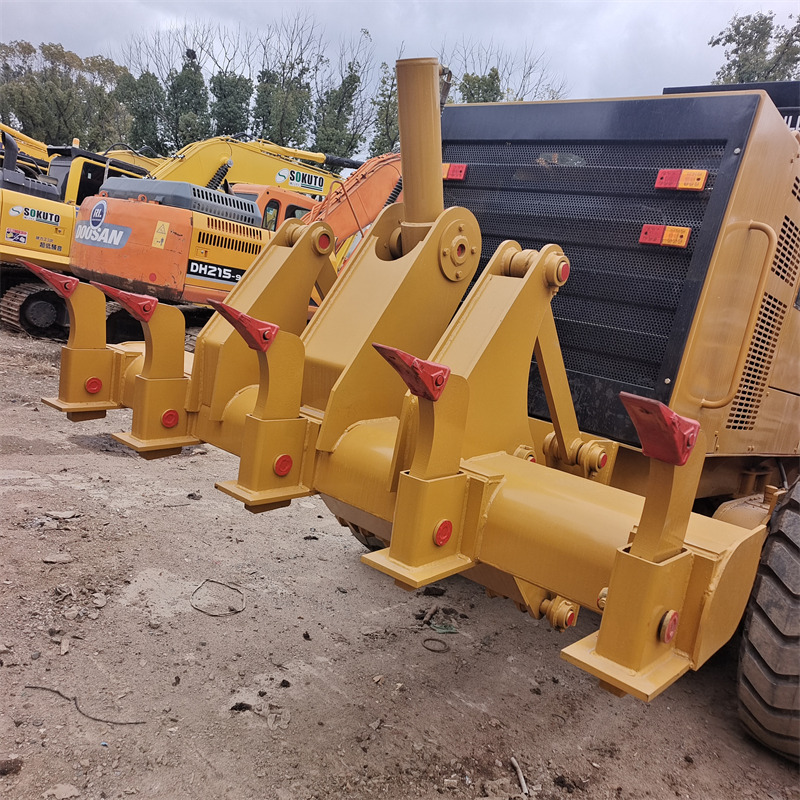 CATERPILLAR 140H - 그레이더 : 사진 5 CATERPILLAR 140H - 그레이더 : 사진 5