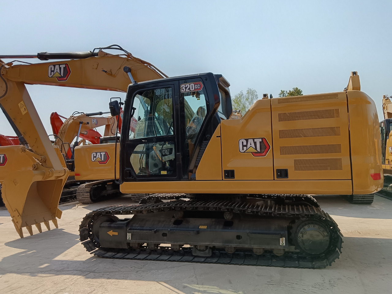 CATERPILLAR 320GC - 크롤러 굴삭기 : 사진 5 CATERPILLAR 320GC - 크롤러 굴삭기 : 사진 5