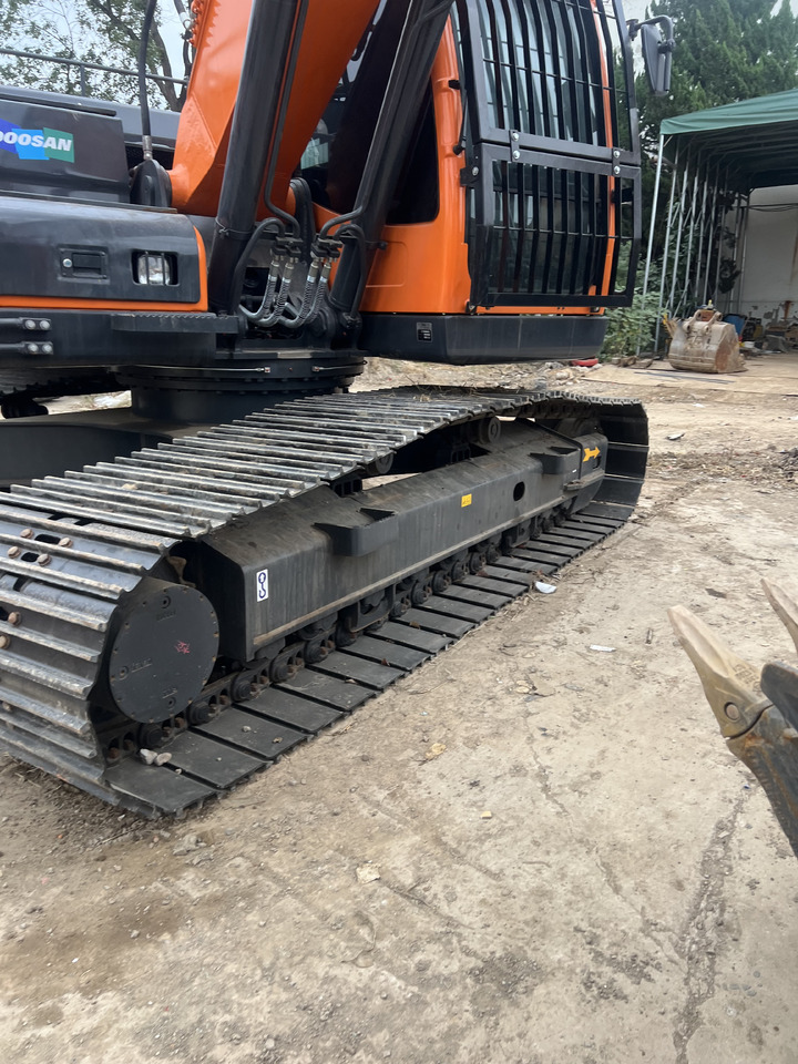 DEVELON DX225LCA - 크롤러 굴삭기 : 사진 4 DEVELON DX225LCA - 크롤러 굴삭기 : 사진 4