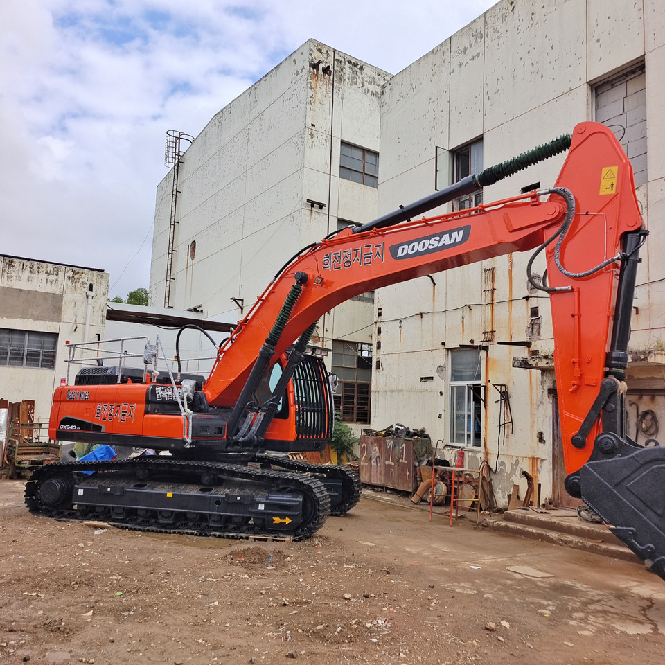 DOOSAN DX 340 LCA DX340LC-9C - 크롤러 굴삭기 : 사진 2 DOOSAN DX 340 LCA DX340LC-9C - 크롤러 굴삭기 : 사진 2