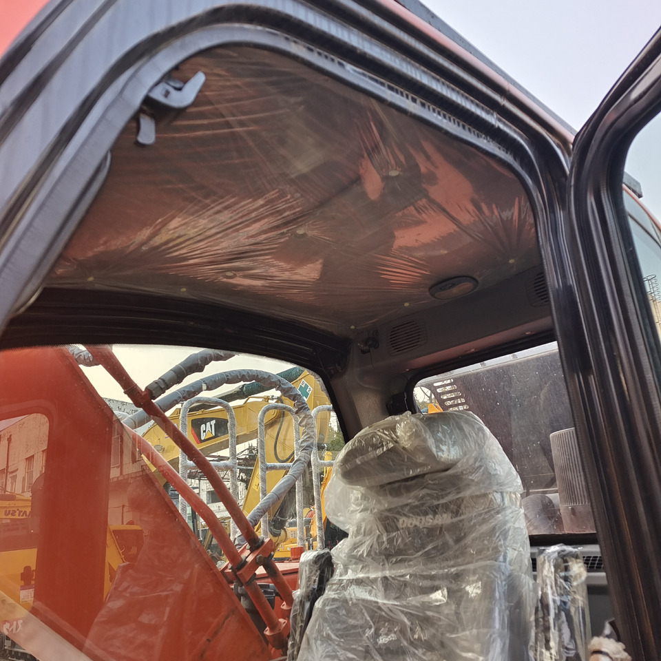 DOOSAN DX300LC-9C DX300LCA - 크롤러 굴삭기 : 사진 3 DOOSAN DX300LC-9C DX300LCA - 크롤러 굴삭기 : 사진 3