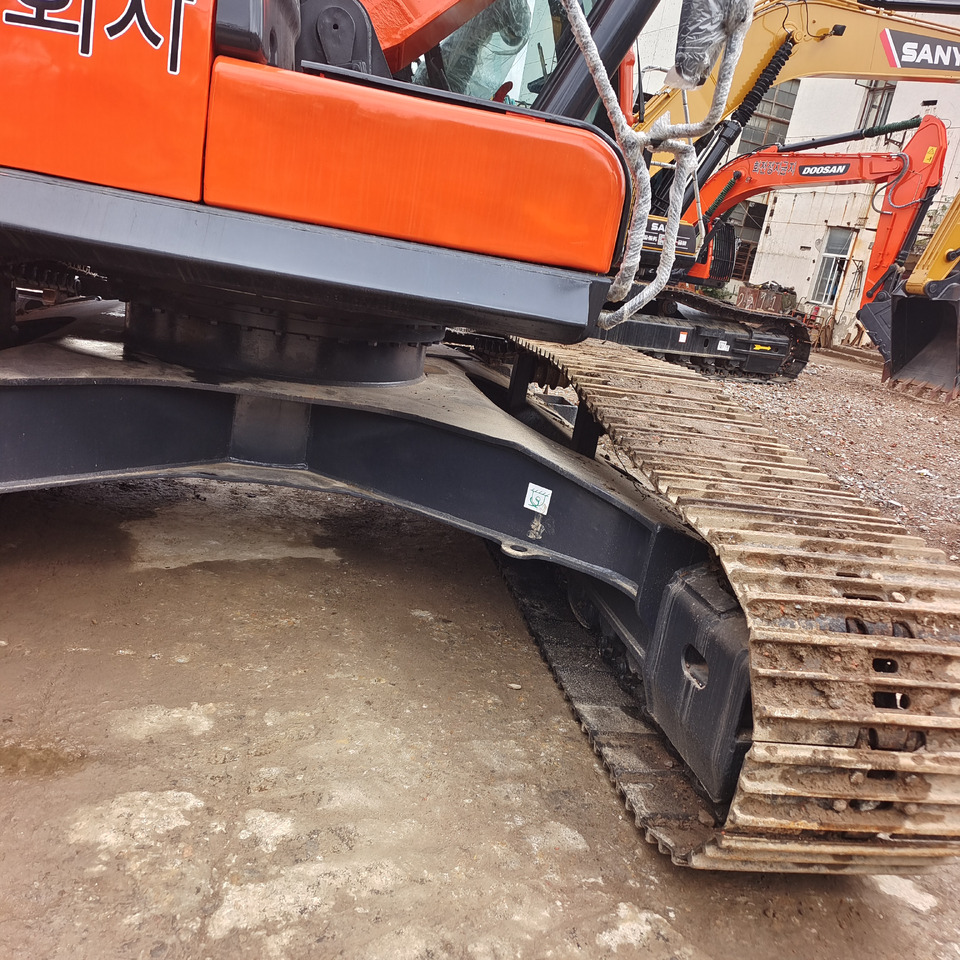 DOOSAN DX300LCA DX300LC-9C - 크롤러 굴삭기 : 사진 5 DOOSAN DX300LCA DX300LC-9C - 크롤러 굴삭기 : 사진 5