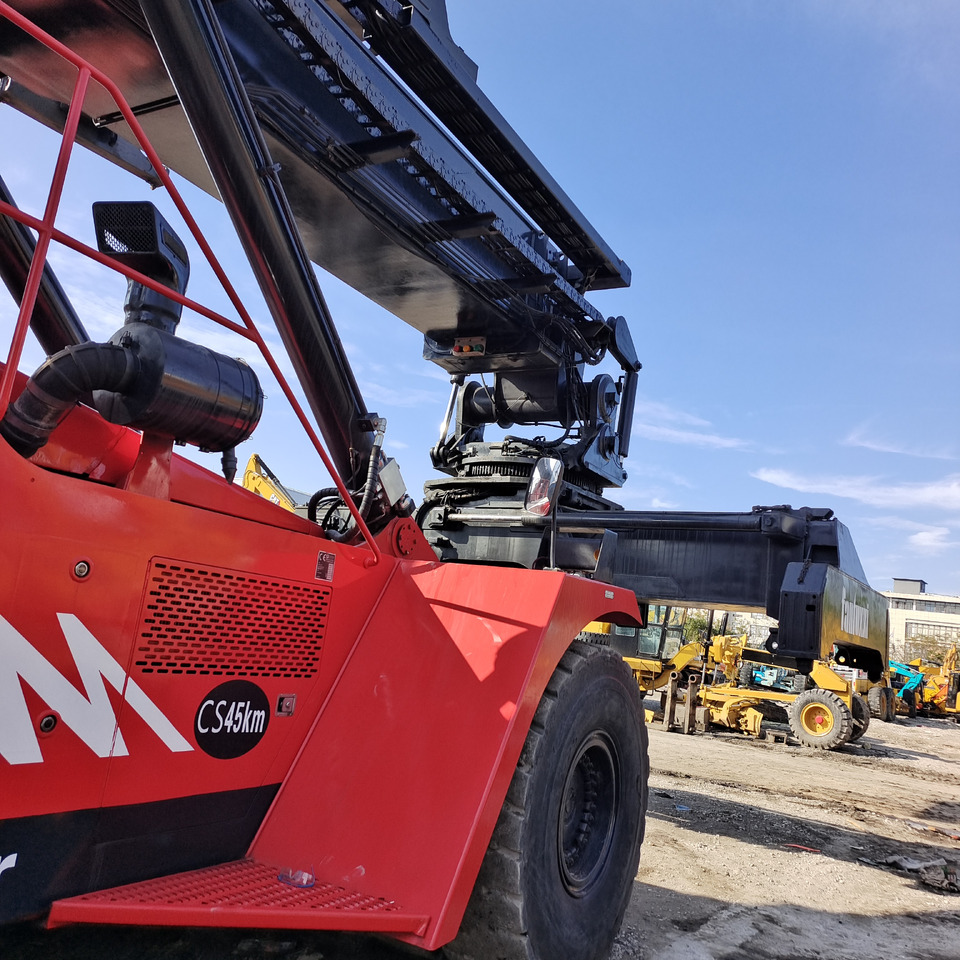 FANTUZZI CS45KMHD 45 TON - 리치 스태커 : 사진 5 FANTUZZI CS45KMHD 45 TON - 리치 스태커 : 사진 5