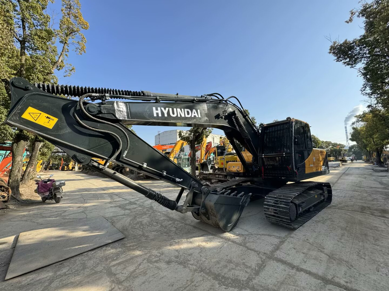 크롤러 굴삭기 HYUNDAI 220LC-9S : 사진 18