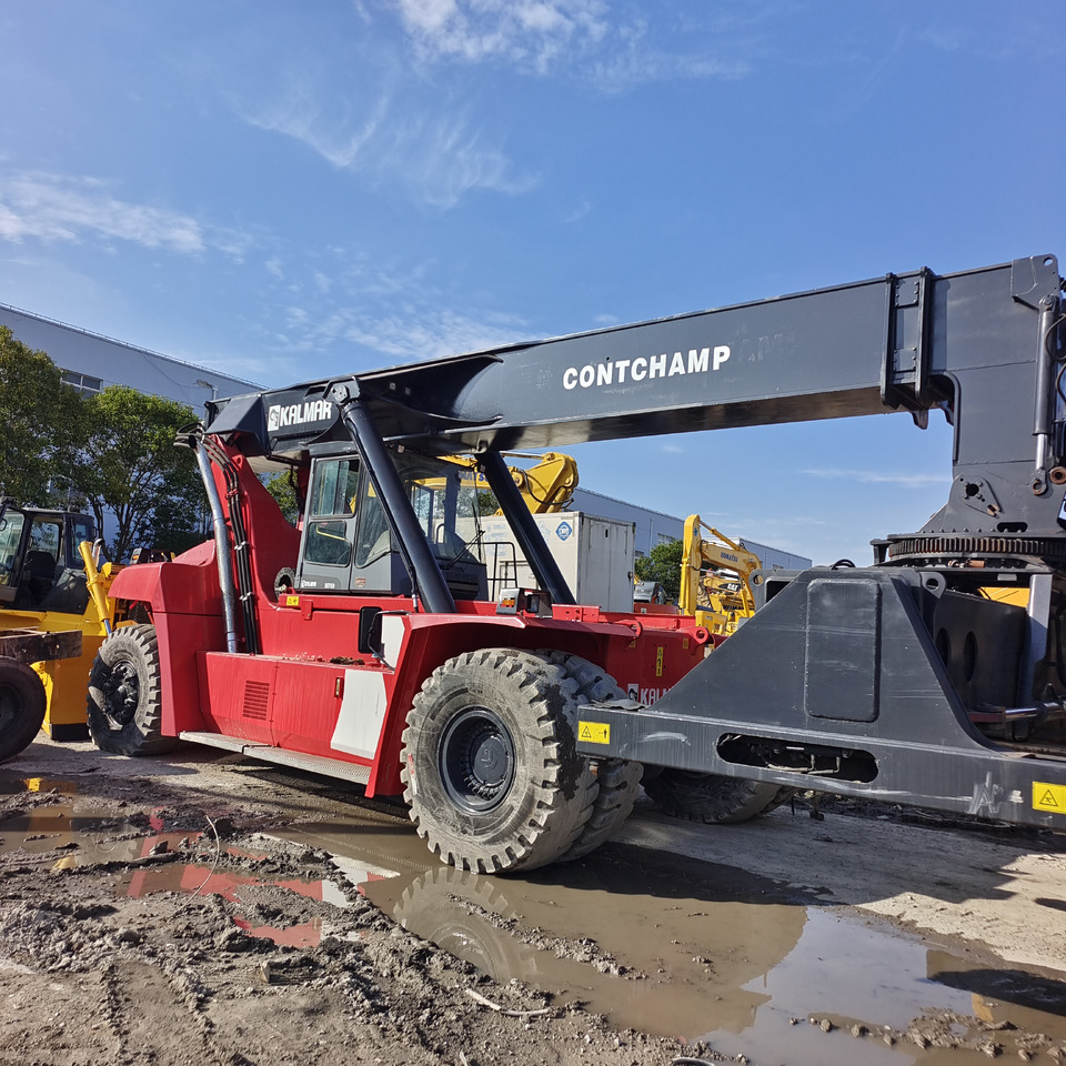 KALMAR DRT450 45 TON DRF 450 DRU450 DRD 450 - 리치 스태커 : 사진 2 KALMAR DRT450 45 TON DRF 450 DRU450 DRD 450 - 리치 스태커 : 사진 2