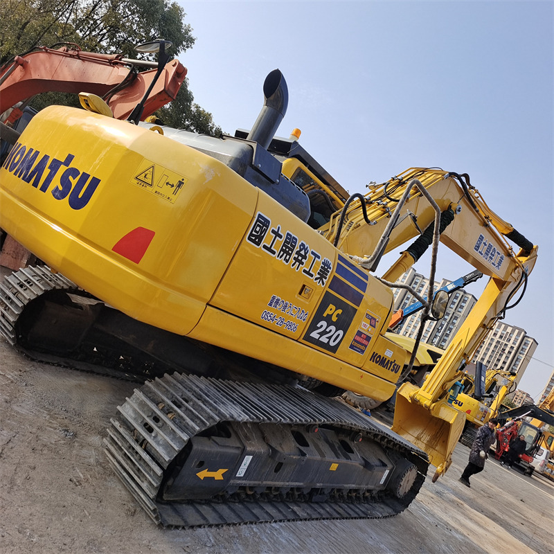 KOMATSU PC 220-8 N1 - 크롤러 굴삭기 : 사진 2 KOMATSU PC 220-8 N1 - 크롤러 굴삭기 : 사진 2