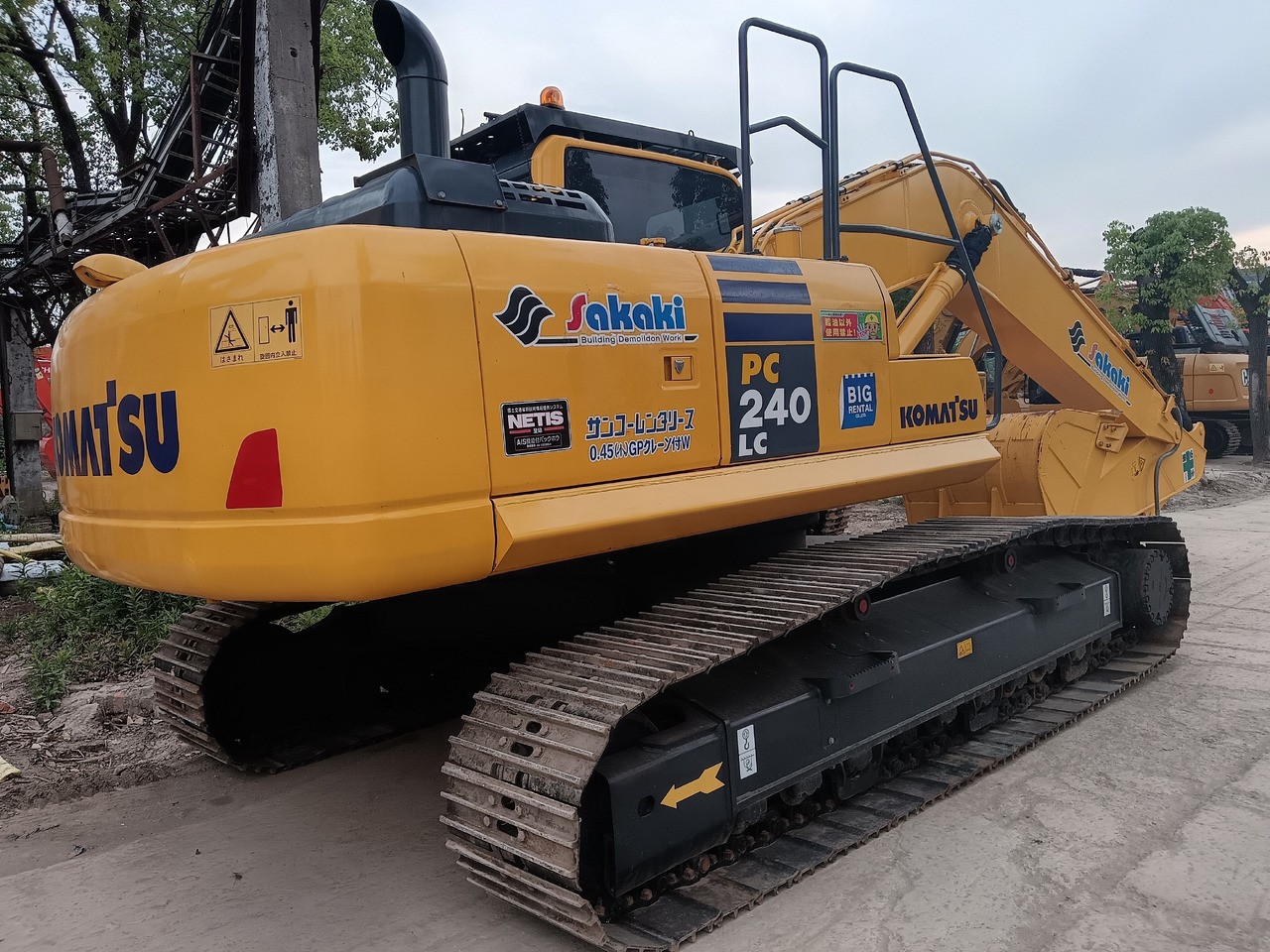 KOMATSU PC 240 LC - 크롤러 굴삭기 : 사진 1 KOMATSU PC 240 LC - 크롤러 굴삭기 : 사진 1