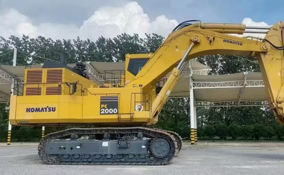 KOMATSU PC2000-8 MINING EXCAVATOR PC 2000 - 8 - 광산 기계 : 사진 2 KOMATSU PC2000-8 MINING EXCAVATOR PC 2000 - 8 - 광산 기계 : 사진 2