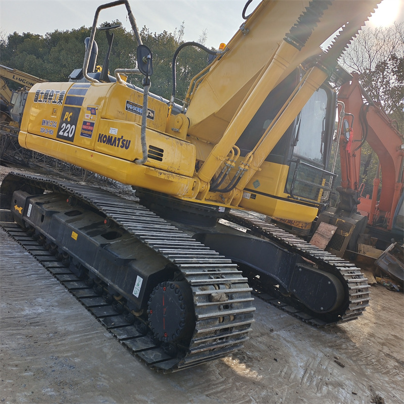 KOMATSU PC220-8 N1 - 크롤러 굴삭기 : 사진 3 KOMATSU PC220-8 N1 - 크롤러 굴삭기 : 사진 3