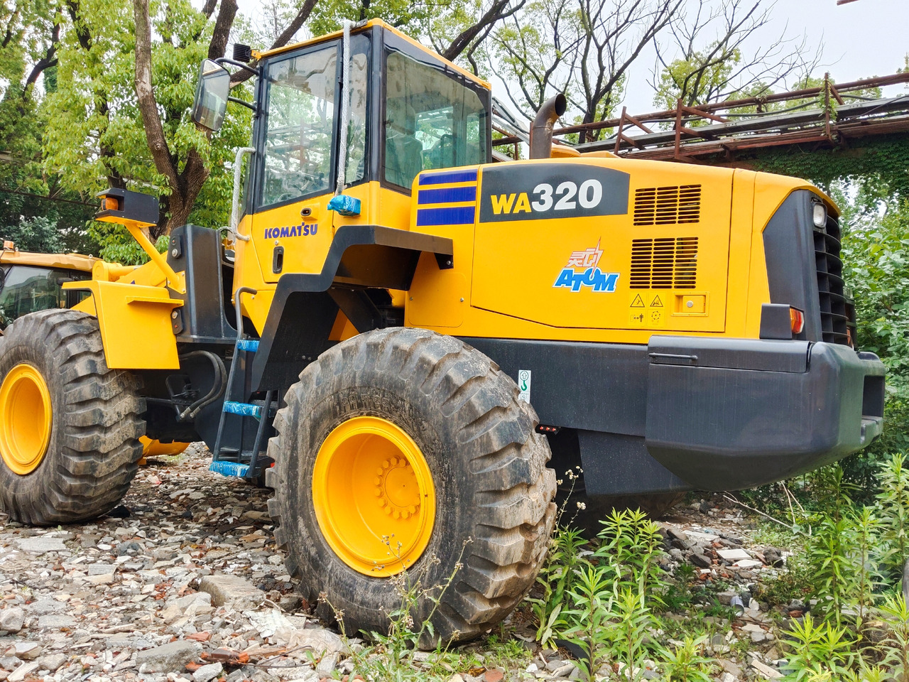 KOMATSU WA 320 WA320-5 - 휠 로더 : 사진 1 KOMATSU WA 320 WA320-5 - 휠 로더 : 사진 1