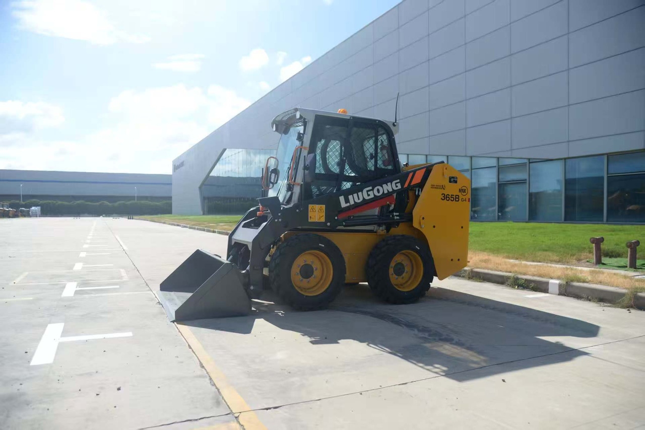 LIUGONG 365B BRAND NEW - 스키드 스티어 로더 : 사진 4 LIUGONG 365B BRAND NEW - 스키드 스티어 로더 : 사진 4