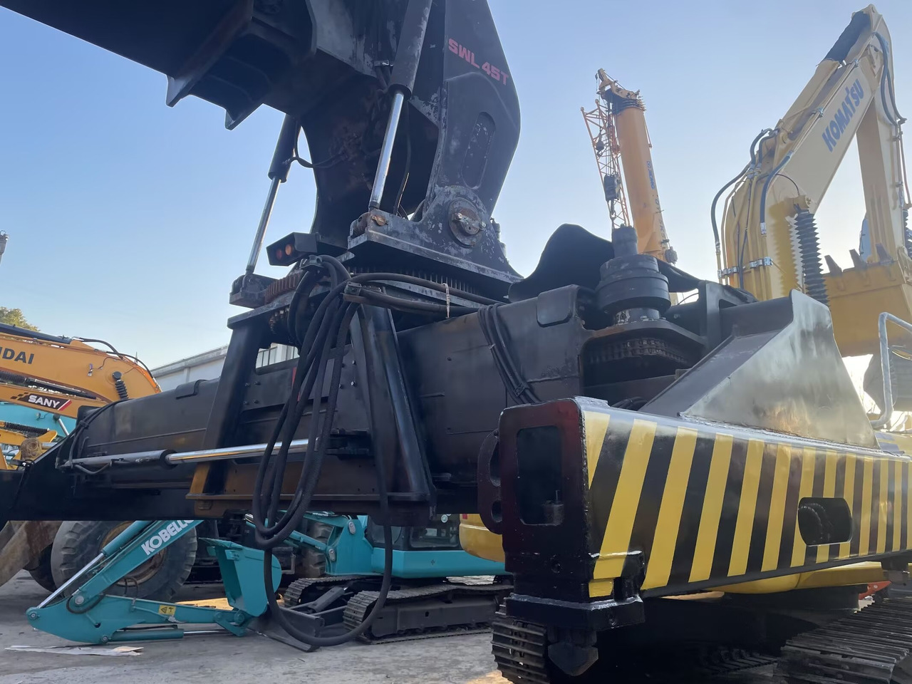 SANY SRSC45C30 45 TON CAPACITY - 리치 스태커 : 사진 3 SANY SRSC45C30 45 TON CAPACITY - 리치 스태커 : 사진 3