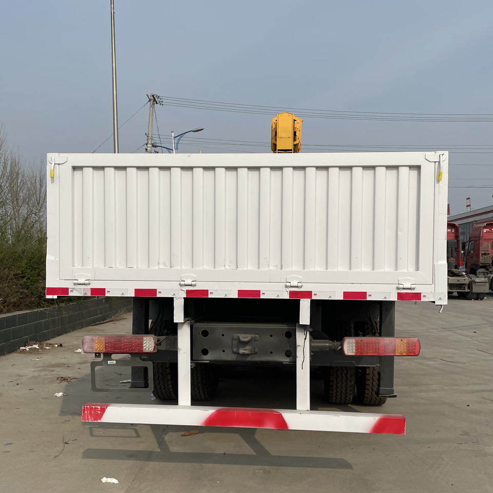 SINOTRUK HOWO 8 TON Knuckle Boom Crane TRUCK MOUNTED CRANE - 크레인 트럭 : 사진 5 SINOTRUK HOWO 8 TON Knuckle Boom Crane TRUCK MOUNTED CRANE - 크레인 트럭 : 사진 5