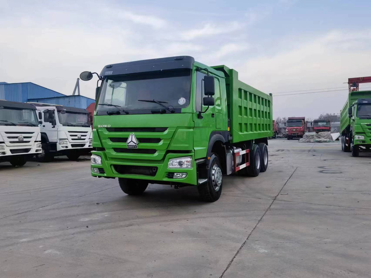SINOTRUK HOWO DUMP TRUCK - 덤프트럭 : 사진 1 SINOTRUK HOWO DUMP TRUCK - 덤프트럭 : 사진 1