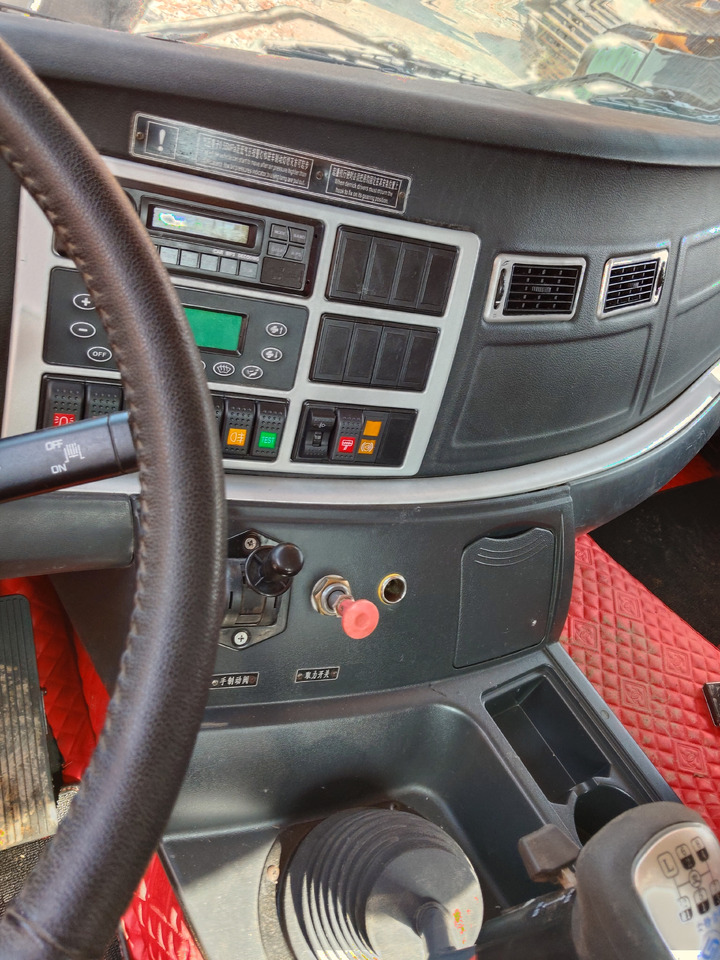 XCMG XCT50K - 모바일 크레인 : 사진 4 XCMG XCT50K - 모바일 크레인 : 사진 4