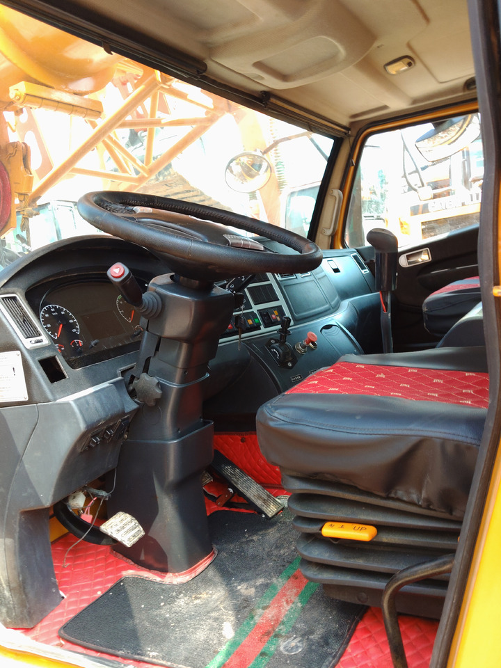 XCMG XCT50K - 모바일 크레인 : 사진 3 XCMG XCT50K - 모바일 크레인 : 사진 3