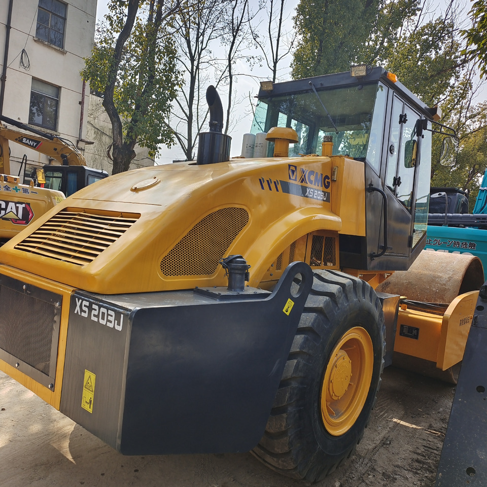 XCMG XS203J - 로드 롤러 : 사진 3 XCMG XS203J - 로드 롤러 : 사진 3