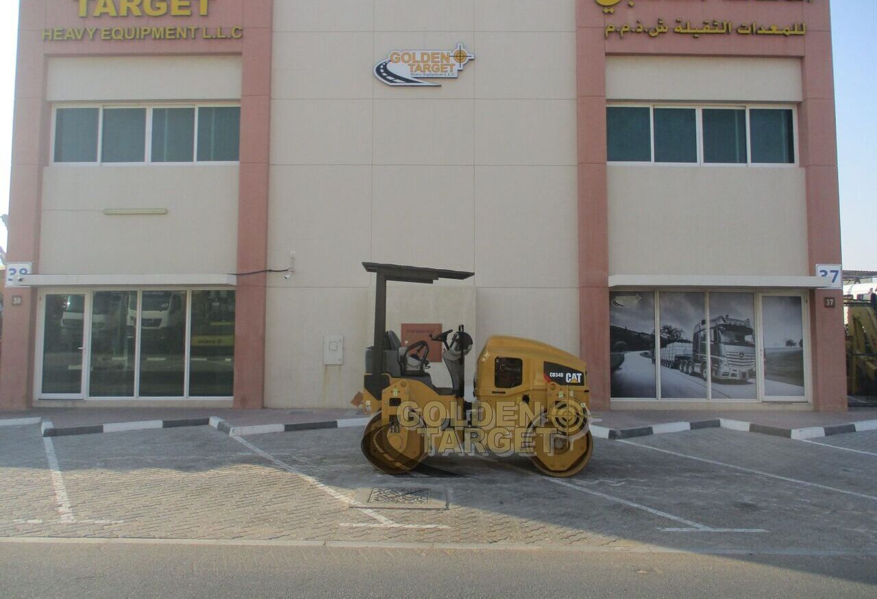 Caterpillar CB34B Double Drum Roller - 로드 롤러 : 사진 5 Caterpillar CB34B Double Drum Roller - 로드 롤러 : 사진 5