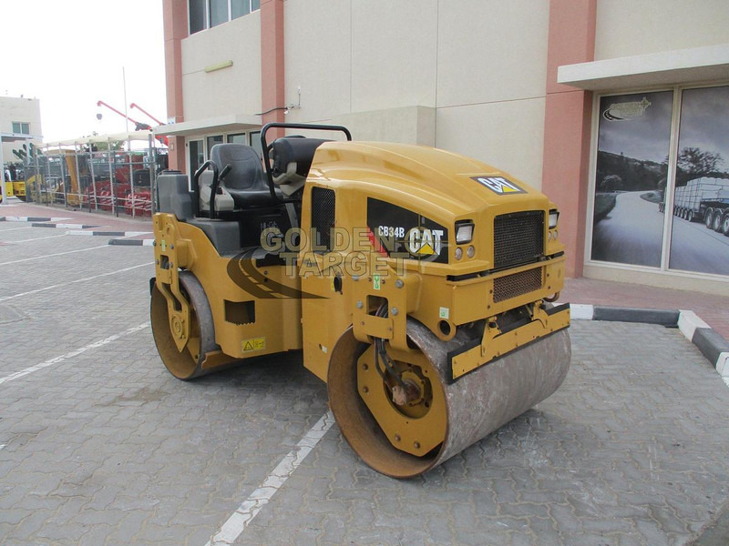 Caterpillar CB34B - 농장 롤러 : 사진 1 Caterpillar CB34B - 농장 롤러 : 사진 1