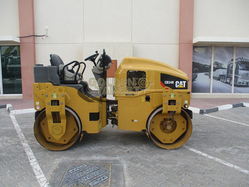 Caterpillar CB34B - 농장 롤러 : 사진 5 Caterpillar CB34B - 농장 롤러 : 사진 5
