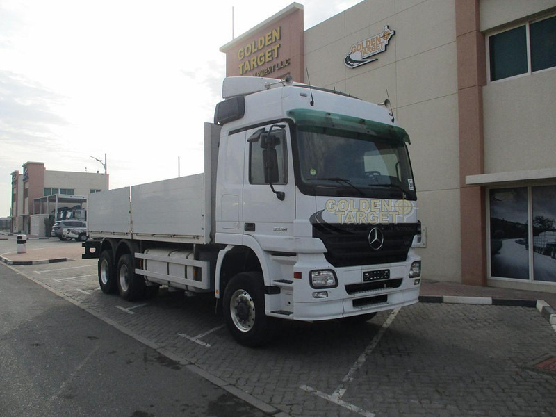 Mercedes-Benz Actros 3354 - 새시 세미 트레일러 : 사진 1 Mercedes-Benz Actros 3354 - 새시 세미 트레일러 : 사진 1