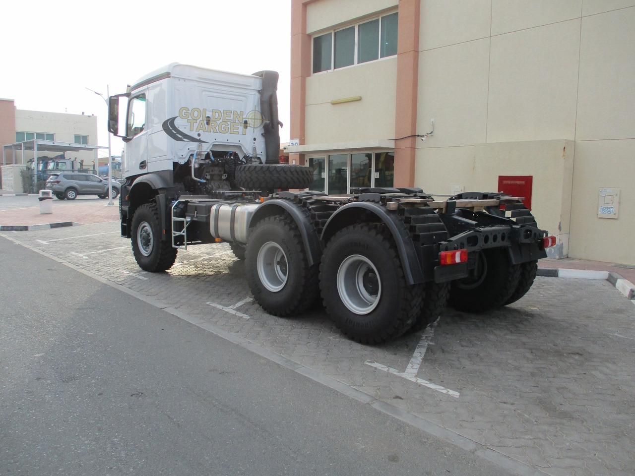 Mercedes-Benz Arocs 3342 6x6 Head Truck - 트랙터 유닛 : 사진 4 Mercedes-Benz Arocs 3342 6x6 Head Truck - 트랙터 유닛 : 사진 4