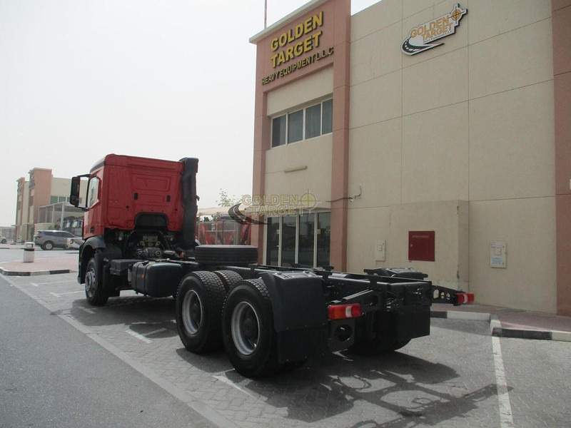 Mercedes-Benz Arocs 3348 - 새시 세미 트레일러 : 사진 4 Mercedes-Benz Arocs 3348 - 새시 세미 트레일러 : 사진 4