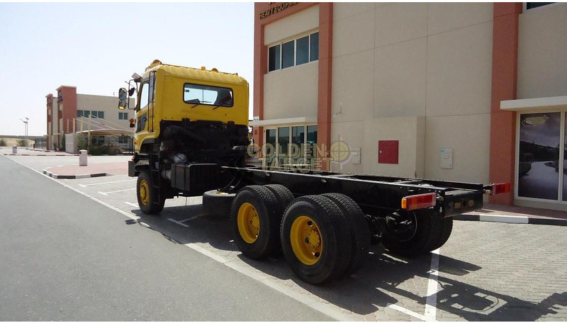 Nissan CZ4YL - 새시 세미 트레일러 : 사진 4 Nissan CZ4YL - 새시 세미 트레일러 : 사진 4