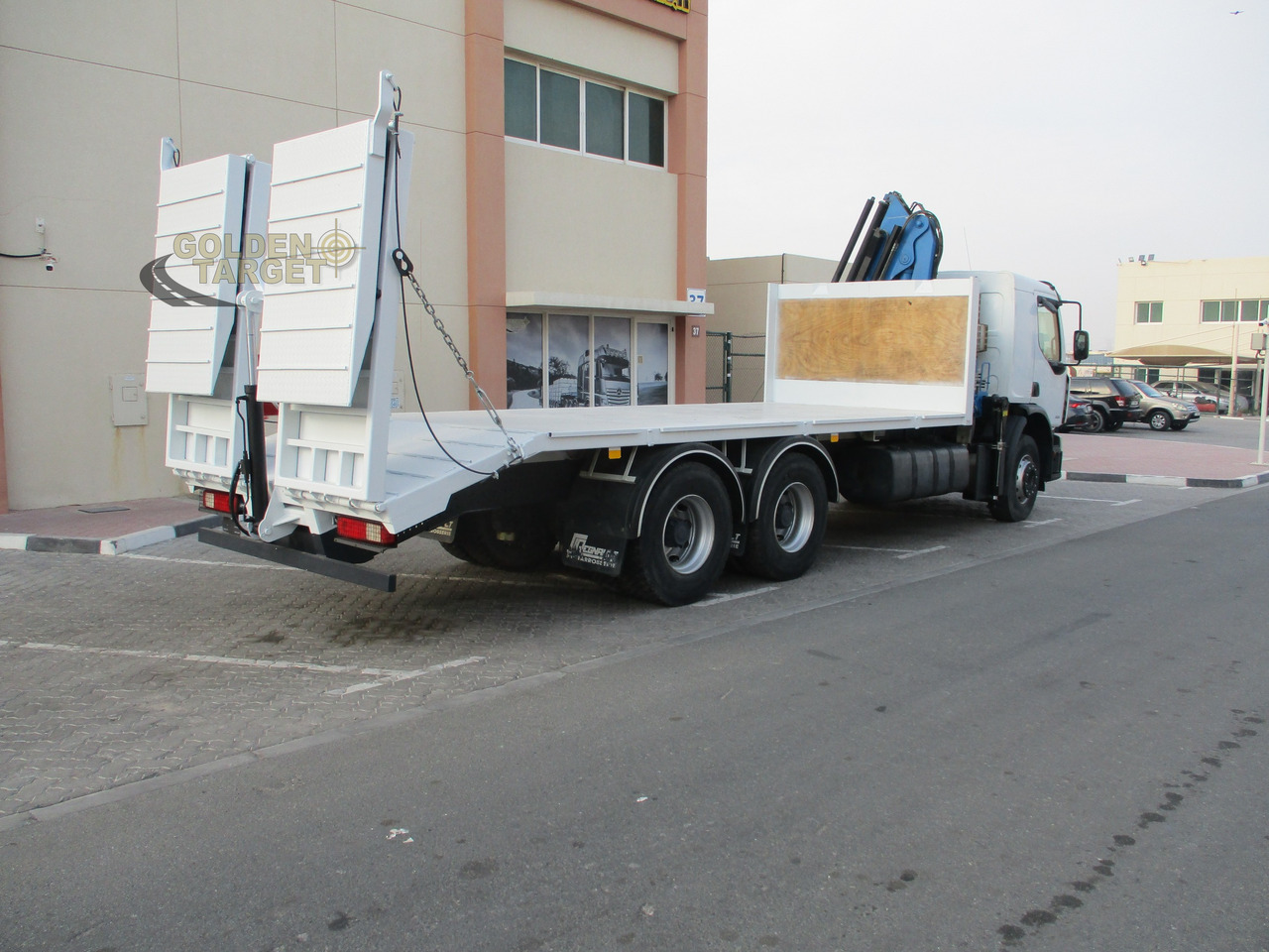 RENAULT Kerax 380 6×4 Crane Truck - 크레인 트럭 : 사진 3 RENAULT Kerax 380 6×4 Crane Truck - 크레인 트럭 : 사진 3