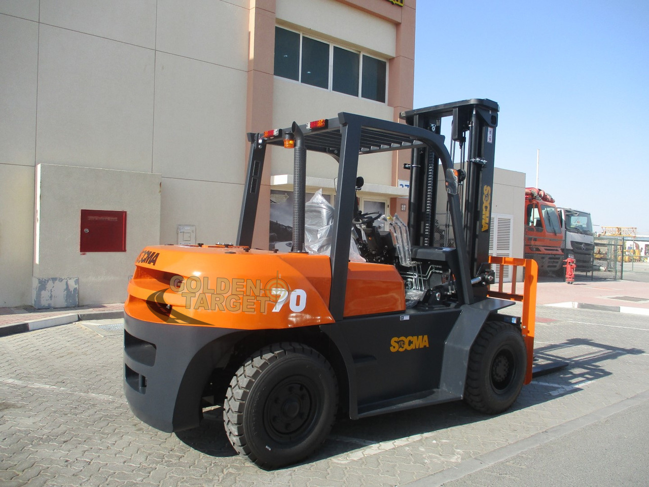 SOCMA HNF-70 Forklift - 디젤 지게차 : 사진 3 SOCMA HNF-70 Forklift - 디젤 지게차 : 사진 3