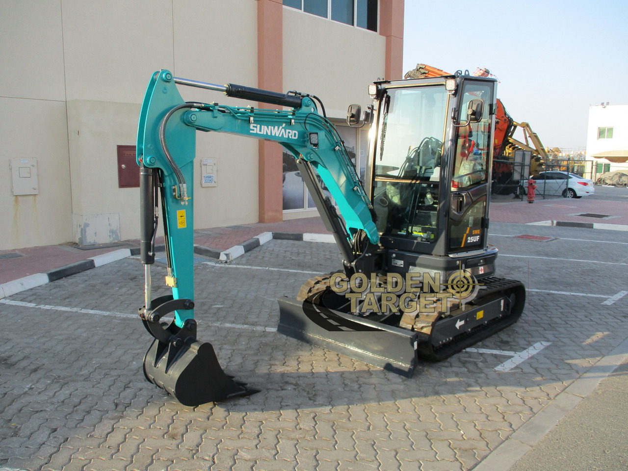 SUNWARD SWE25UF Mini Hydraulic Excavator - 미니 굴삭기 : 사진 2 SUNWARD SWE25UF Mini Hydraulic Excavator - 미니 굴삭기 : 사진 2
