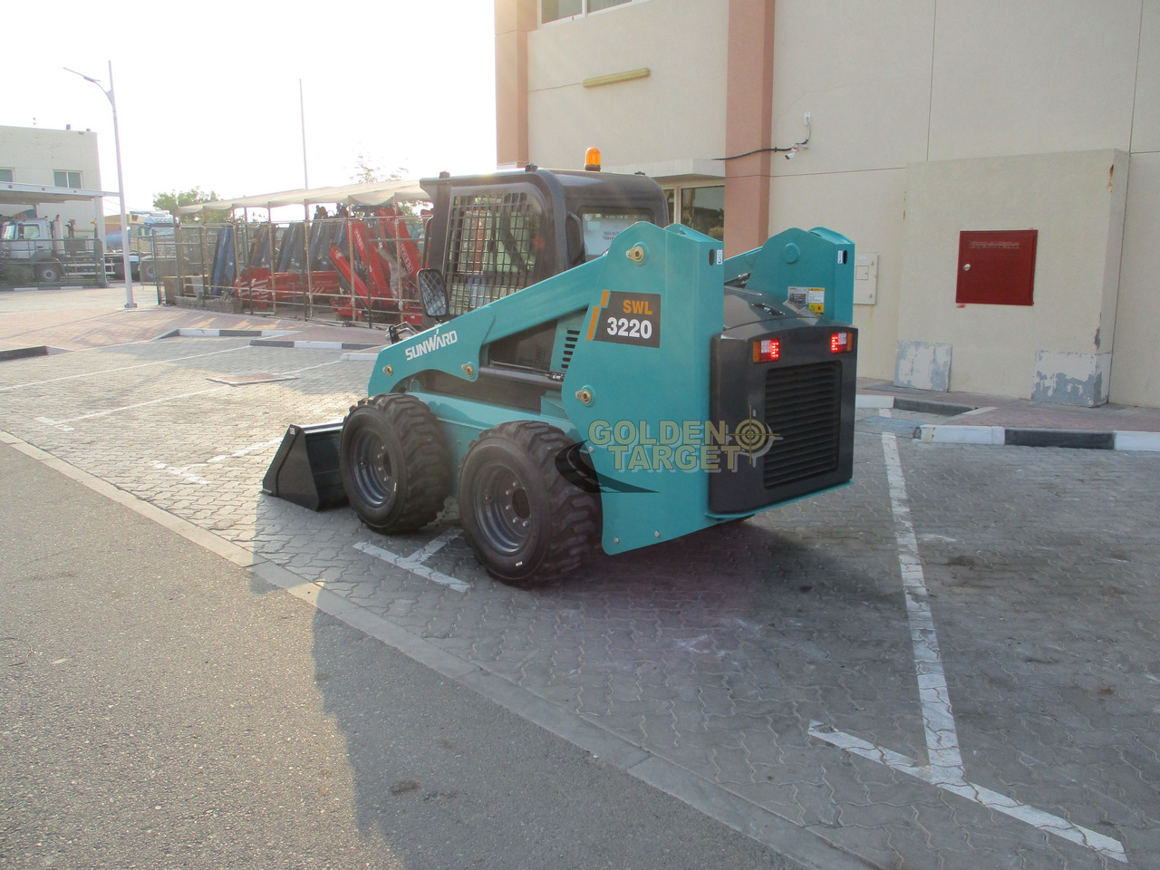 SUNWARD SWL3220 Skid Steer - 스키드 스티어 로더 : 사진 4 SUNWARD SWL3220 Skid Steer - 스키드 스티어 로더 : 사진 4