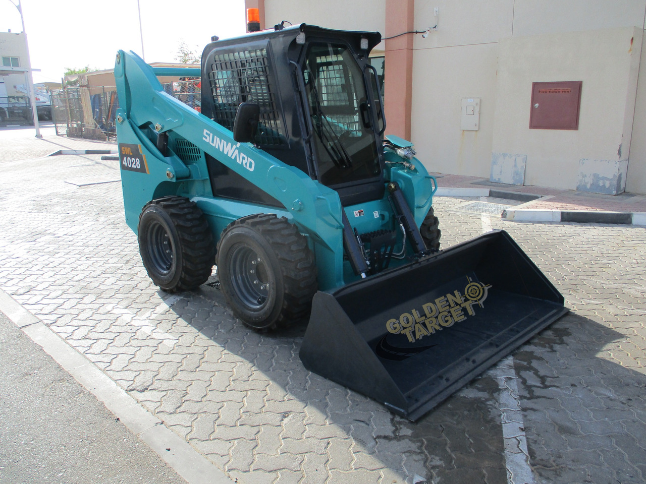 SUNWARD SWL4028 Skid Steer - 스키드 스티어 로더 : 사진 1 SUNWARD SWL4028 Skid Steer - 스키드 스티어 로더 : 사진 1